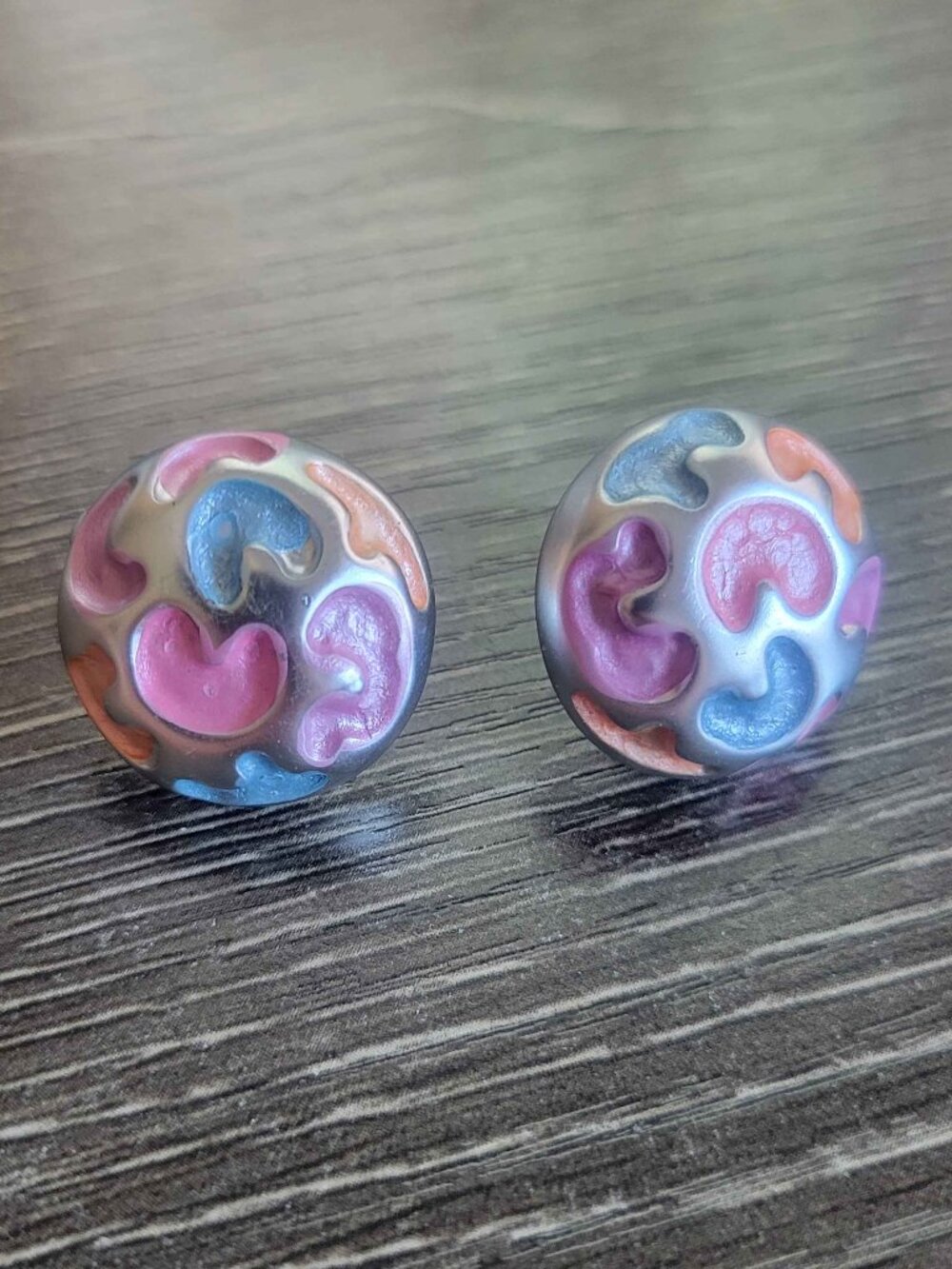 RETRO-style pastel purple and pink earrings